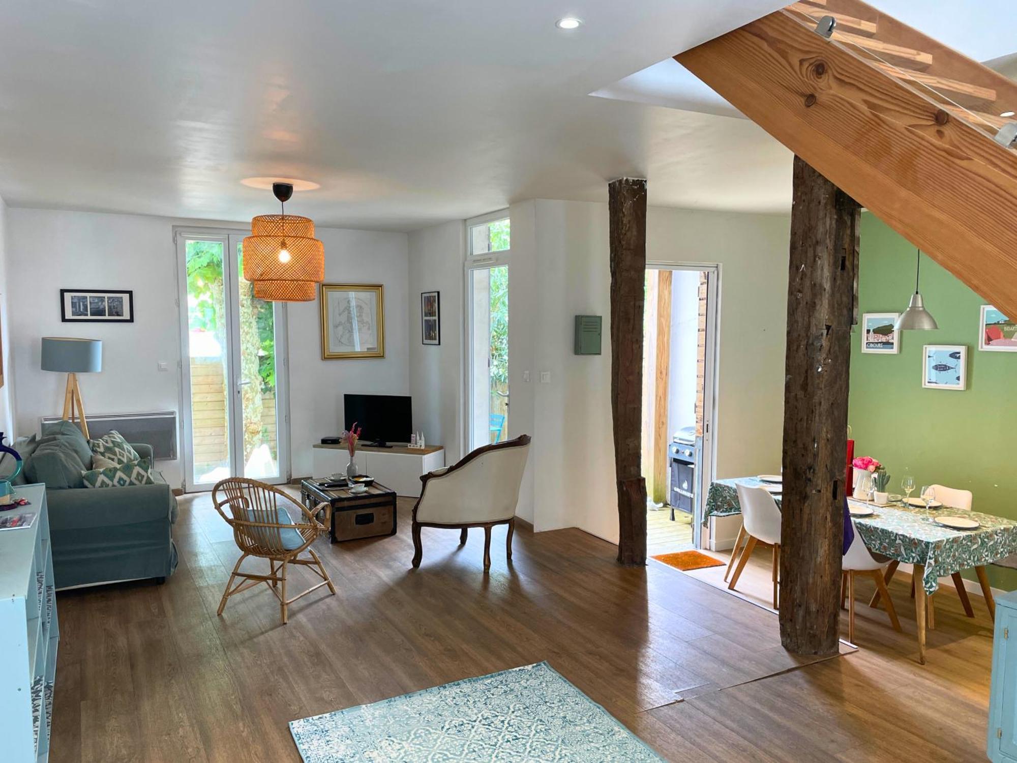 Villa Regis - Jardin-Parking-Wifi-Equipe Bajonna Zewnętrze zdjęcie
